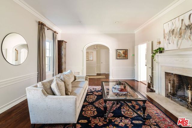 12510 Hortense Street, Studio City, CA 91604