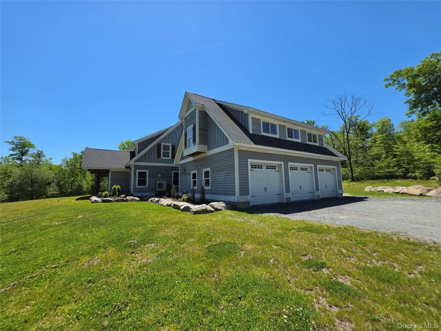 123 Wildwood Way, Forestburgh, NY 12777