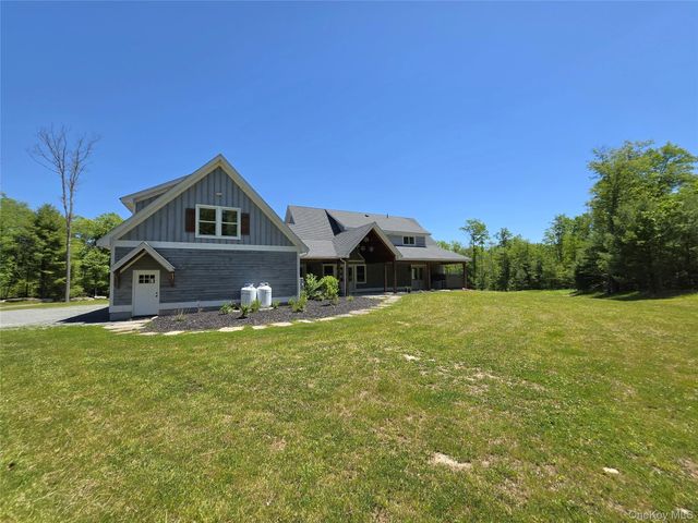123 Wildwood Way, Forestburgh, NY 12777