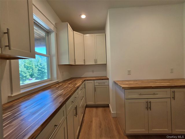 123 Wildwood Way, Forestburgh, NY 12777