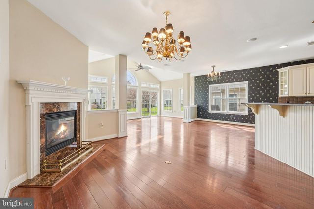 5 NOTTINGHAM LN, Easton, PA 18045