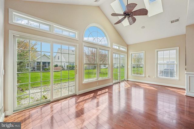 5 NOTTINGHAM LN, Easton, PA 18045
