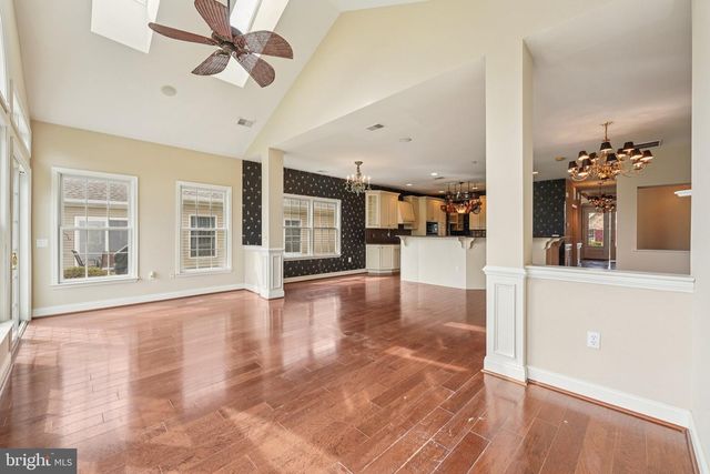 5 NOTTINGHAM LN, Easton, PA 18045