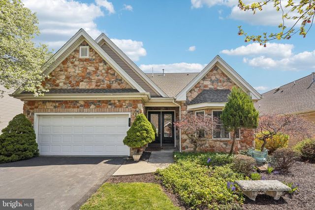 5 NOTTINGHAM LN, Easton, PA 18045