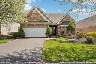 5 NOTTINGHAM LN, Easton, PA 18045