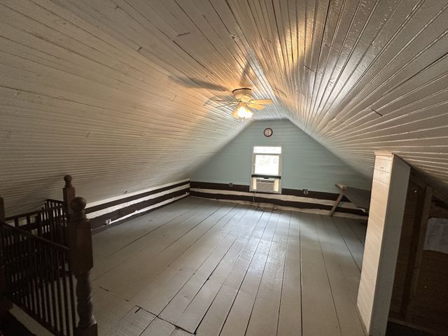 767 Sherwood Rd, Sewanee, TN 37375