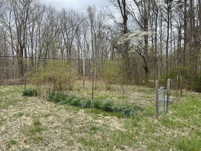 767 Sherwood Rd, Sewanee, TN 37375
