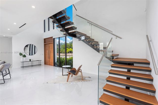 5420 SW 72nd Avenue, Miami, FL 33155