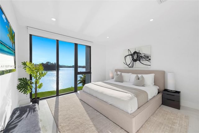 5420 SW 72nd Avenue, Miami, FL 33155