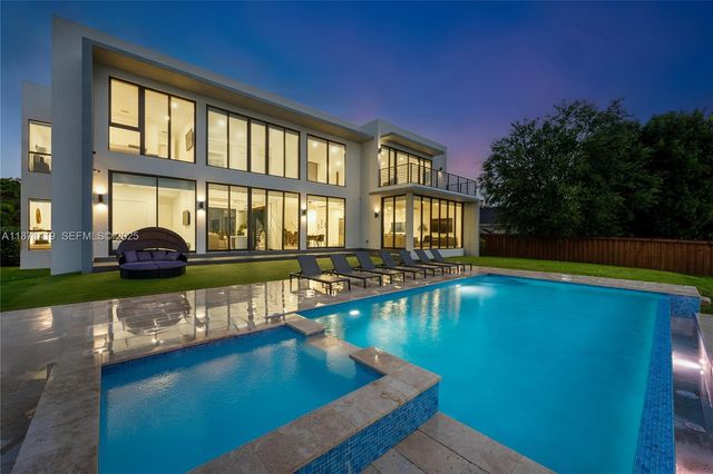 5420 SW 72nd Avenue, Miami, FL 33155