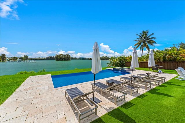 5420 SW 72nd Avenue, Miami, FL 33155