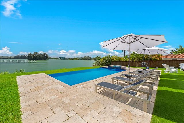 5420 SW 72nd Avenue, Miami, FL 33155