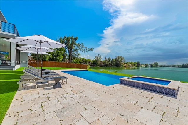 5420 SW 72nd Avenue, Miami, FL 33155