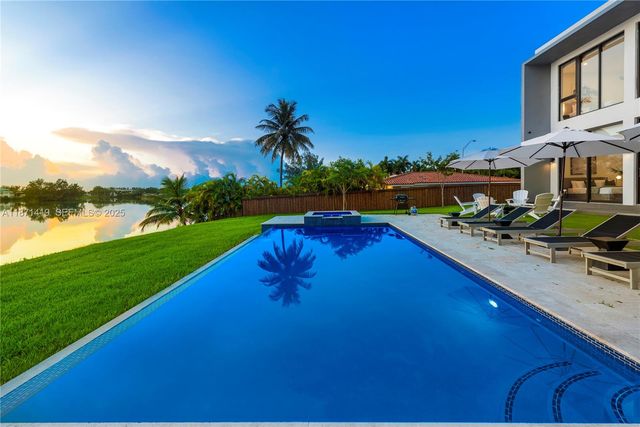 5420 SW 72nd Avenue, Miami, FL 33155