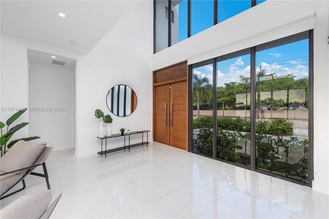 5420 SW 72nd Avenue, Miami, FL 33155