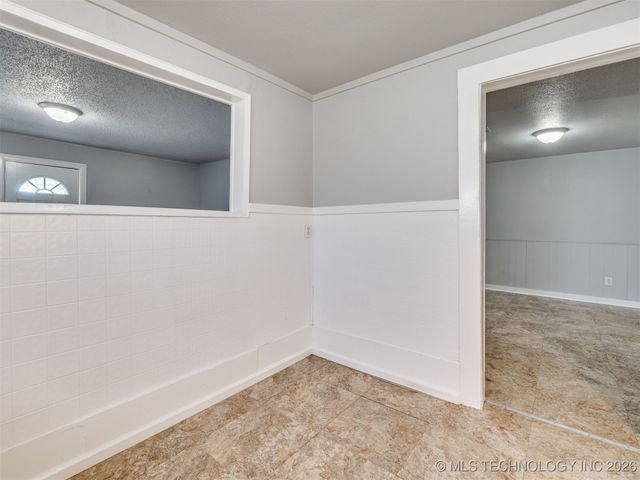 4138 W 8th Street, Tulsa, OK 74127