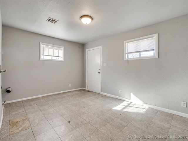 4138 W 8th Street, Tulsa, OK 74127