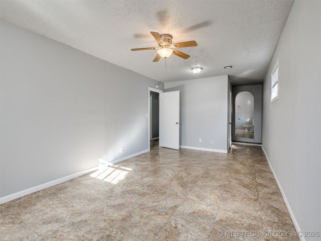 4138 W 8th Street, Tulsa, OK 74127