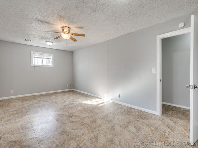 4138 W 8th Street, Tulsa, OK 74127