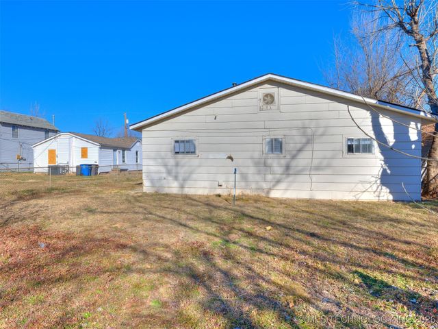 4138 W 8th Street, Tulsa, OK 74127