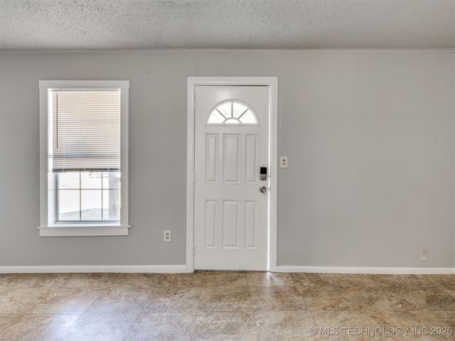 4138 W 8th Street, Tulsa, OK 74127