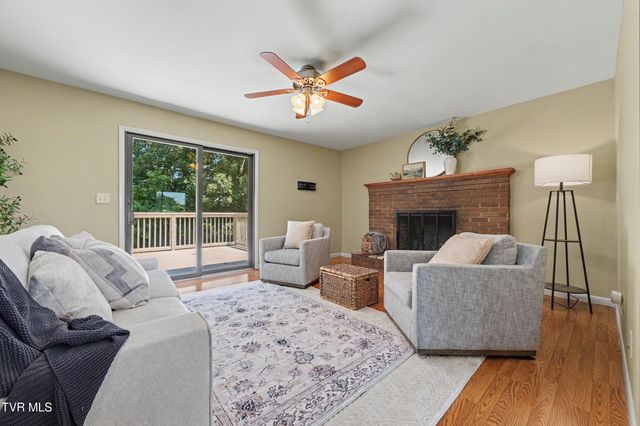 1695 Jim Fox Road, Greeneville, TN 37743