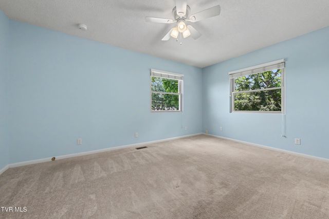 1695 Jim Fox Road, Greeneville, TN 37743