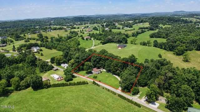 1695 Jim Fox Road, Greeneville, TN 37743