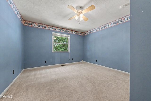 1695 Jim Fox Road, Greeneville, TN 37743