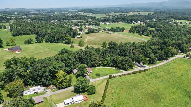 1695 Jim Fox Road, Greeneville, TN 37743