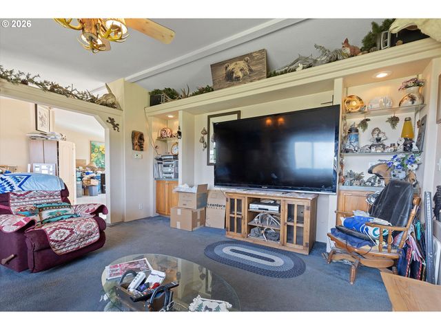 23355 Ne MOUNTAIN TOP Rd, Newberg, OR 97132