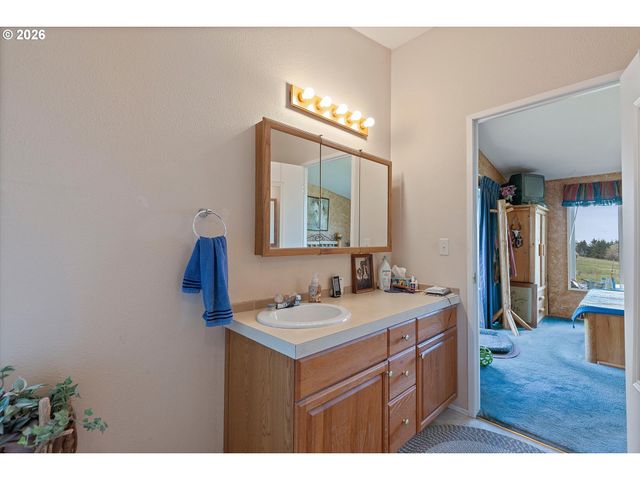 23355 Ne MOUNTAIN TOP Rd, Newberg, OR 97132