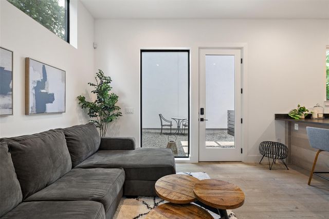 1903 Frazier Ave B, Austin, TX 78704