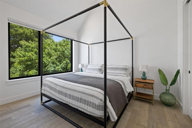 1903 Frazier Ave B, Austin, TX 78704