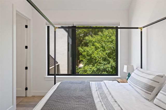 1903 Frazier Ave B, Austin, TX 78704