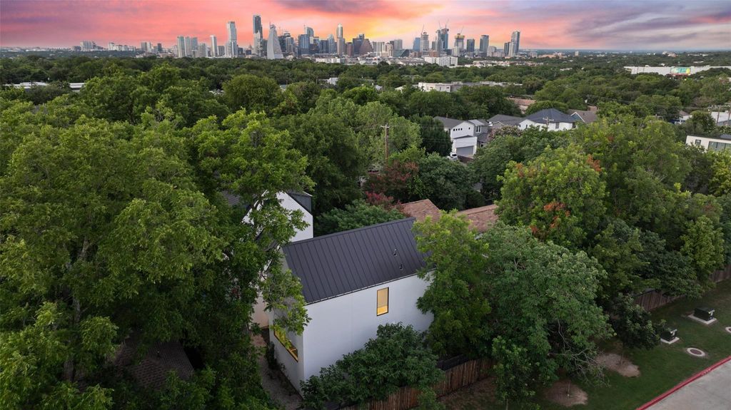 1903 Frazier Ave B, Austin, TX 78704