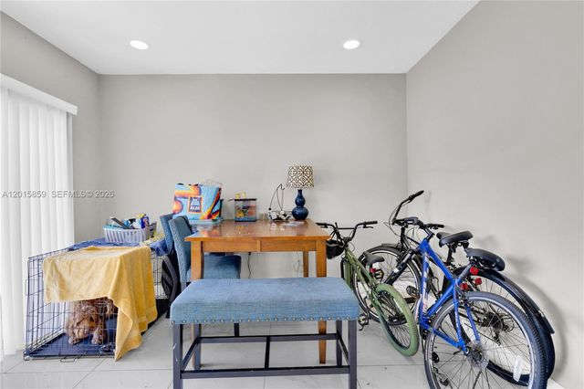 1660 SE 30th St, Homestead, FL 33035