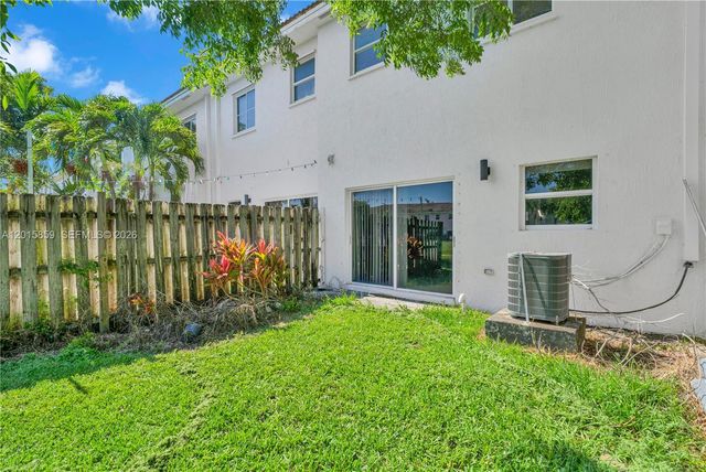 1660 SE 30th St, Homestead, FL 33035