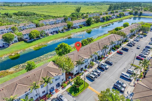1660 SE 30th St, Homestead, FL 33035