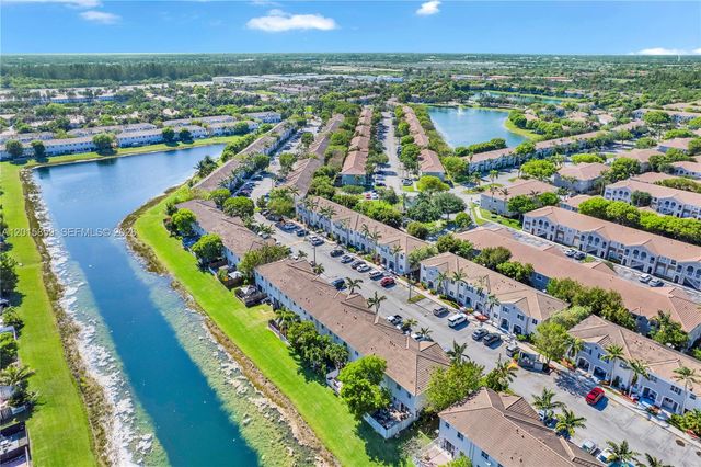 1660 SE 30th St, Homestead, FL 33035