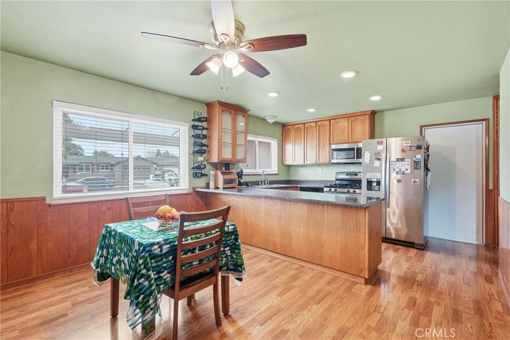 Image 10 of property listing at 509 Dena Way, Santa Maria, CA 93454