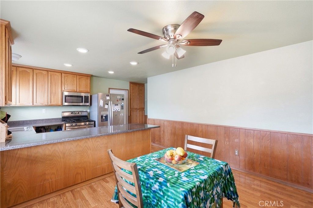 Image 12 of property listing at 509 Dena Way, Santa Maria, CA 93454