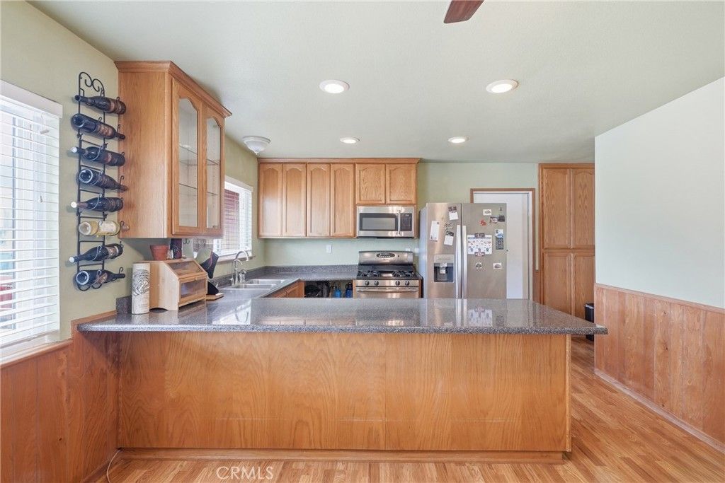 Image 13 of property listing at 509 Dena Way, Santa Maria, CA 93454