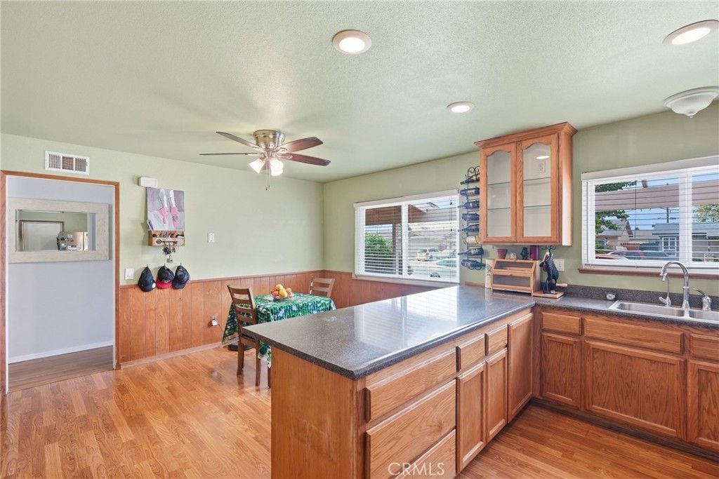 Image 14 of property listing at 509 Dena Way, Santa Maria, CA 93454
