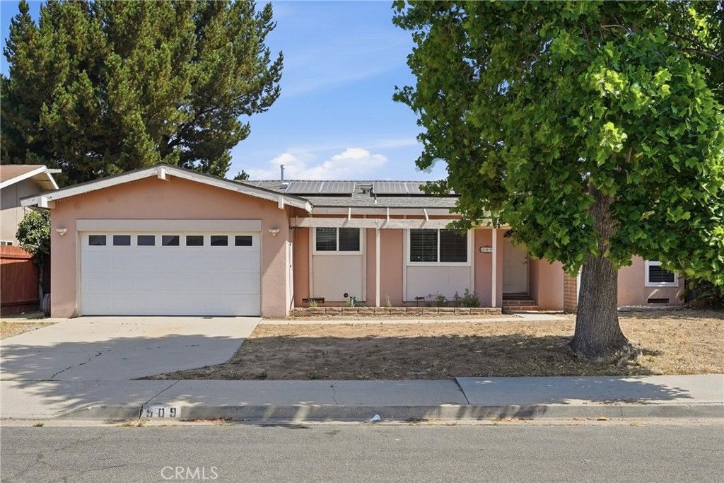 Image 2 of property listing at 509 Dena Way, Santa Maria, CA 93454
