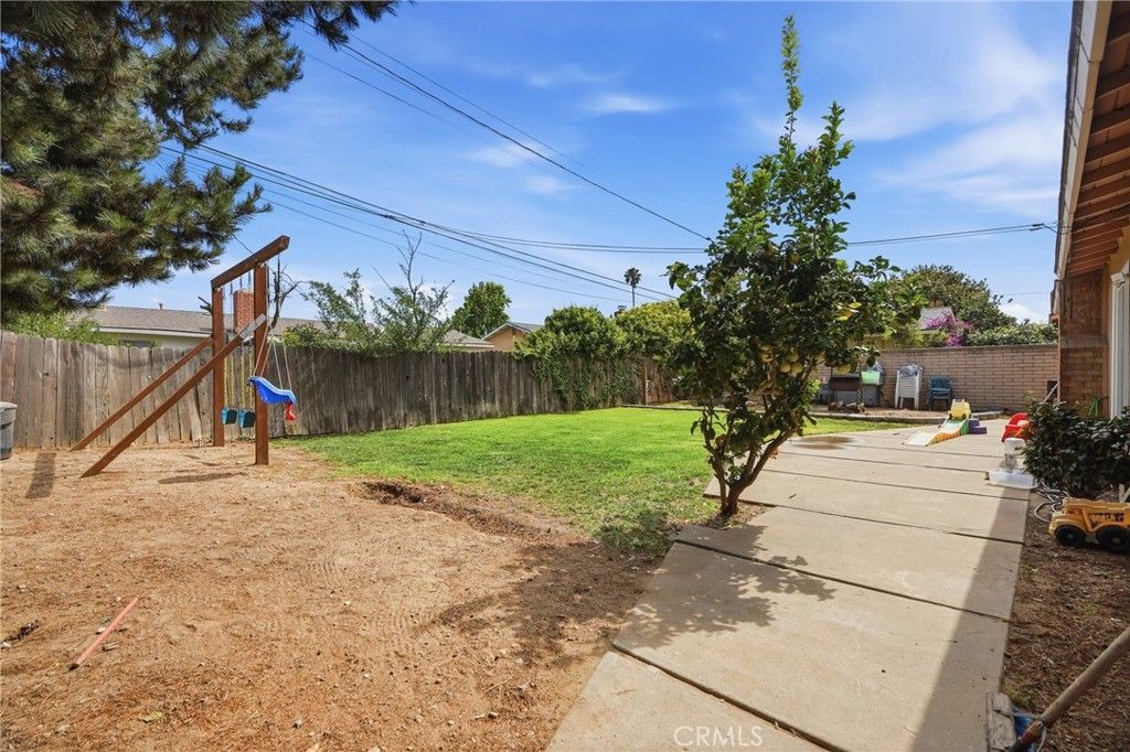 Image 27 of property listing at 509 Dena Way, Santa Maria, CA 93454