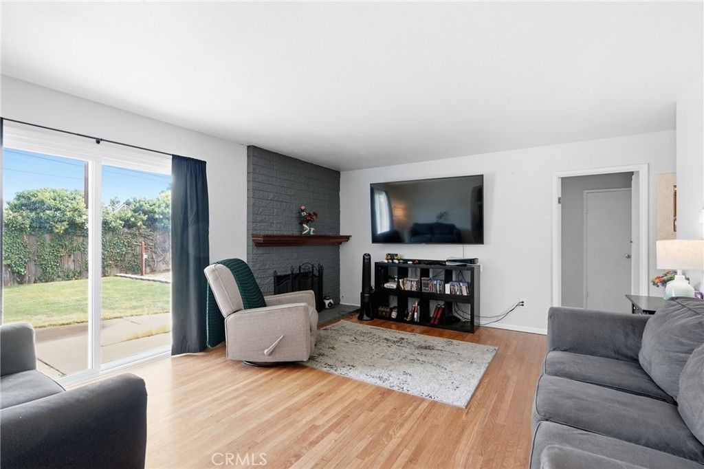 Image 7 of property listing at 509 Dena Way, Santa Maria, CA 93454