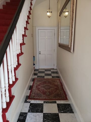 141 Arlington 2, Boston, MA 02116