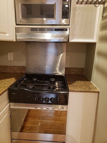 141 Arlington 2, Boston, MA 02116