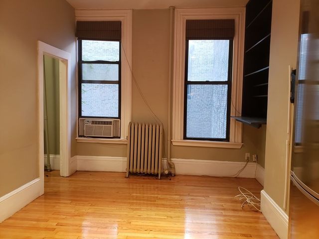 141 Arlington 2, Boston, MA 02116